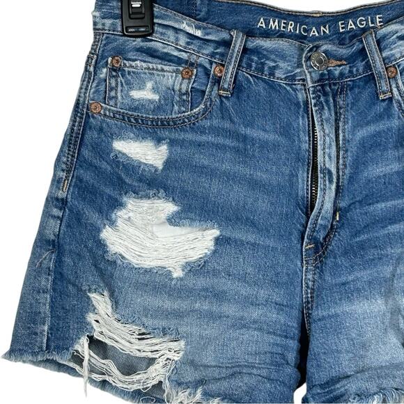 American Eagle 90s Boyfriend Denim Shorts Distressed Size 2 High Rise - Picture 3 of 10
